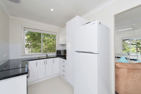 Box Beach Retreat 29 Essendene Road - Hervey Bay Accommodation 4