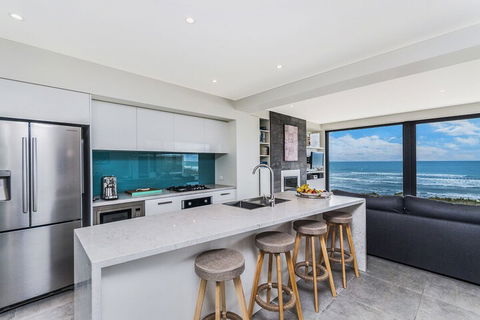 Aqua Mist Seascape - Hervey Bay Accommodation 6