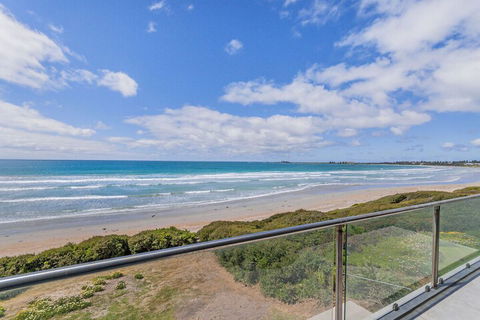 Aqua Mist Seascape - Hervey Bay Accommodation 1