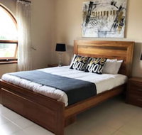 Adelaide holiday home - Hervey Bay Accommodation