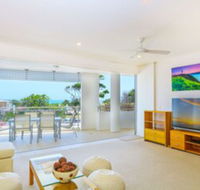 Azura Ocean View Holiday Apartment - Hervey Bay Accommodation