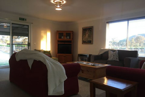 Farmers Daughter Wines - Hervey Bay Accommodation 4