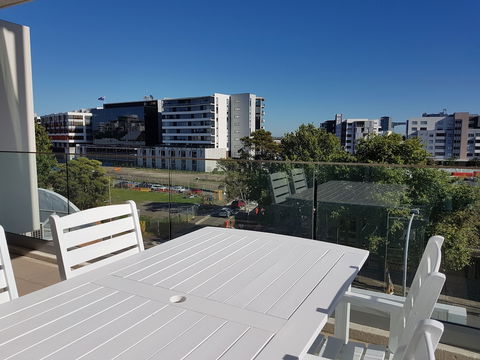 Beau Monde Apartments Newcastle - Worth Place Apartment - Hervey Bay Accommodation 0