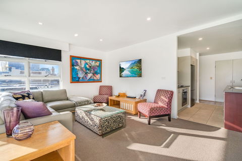 Beau Monde Apartments Newcastle - Worth Place Apartment - Hervey Bay Accommodation 1