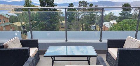 Summit 9 - Modern And Stylish Newly Renovated Apartment - Hervey Bay Accommodation 0