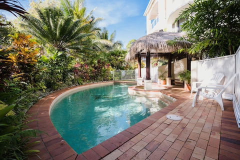 Villa Beach Palm Cove - Hervey Bay Accommodation 6
