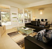 Beach House Units - 2 - Hervey Bay Accommodation
