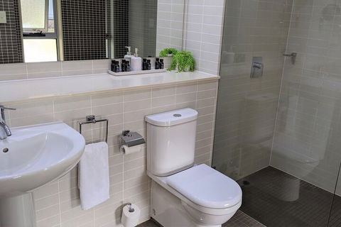 Jewel In The Crowne - Hervey Bay Accommodation 3