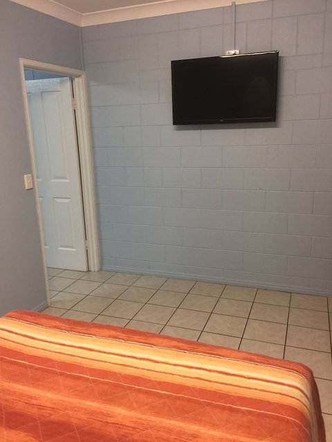 Westside Tavern And Motel - Hervey Bay Accommodation 1