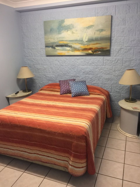 Westside Tavern And Motel - Hervey Bay Accommodation 0