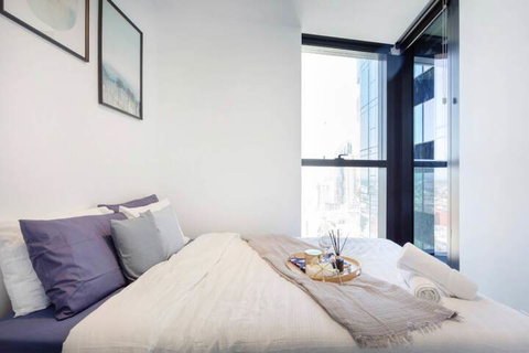 Holistay Premium - Swanston Central - Hervey Bay Accommodation 2