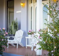 Camellia Cottage - Hervey Bay Accommodation