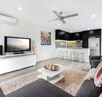 Luxury 1 Bedroom home in Broadbeach Waters - Tourism Hervey Bay