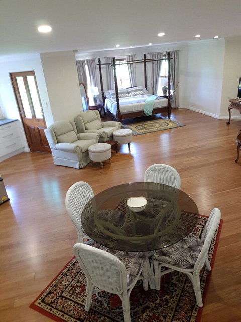 Brigadoon B & B - Hervey Bay Accommodation 3