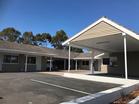 Ulladulla Motel - Hervey Bay Accommodation 0