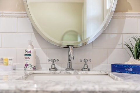 Grandview Accommodation - The Flaxley Apartments - Hervey Bay Accommodation 2