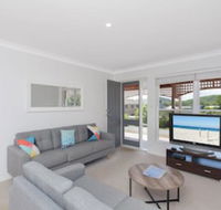 Surf Break 10A Tuna Downstairs - Hervey Bay Accommodation