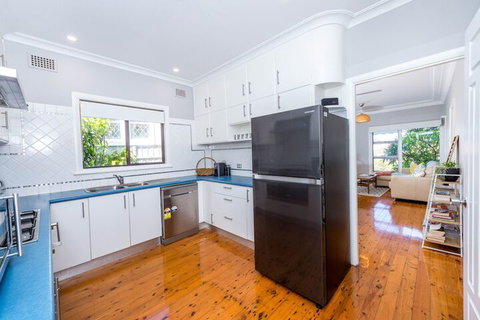 Pet Friendly 5 Victor Parade - Hervey Bay Accommodation 6