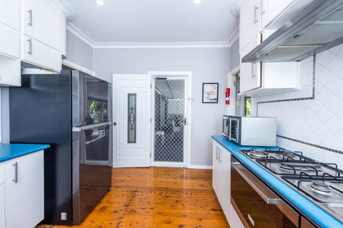 Pet Friendly 5 Victor Parade - Hervey Bay Accommodation 4