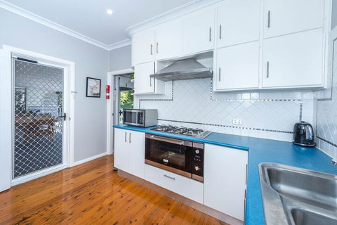Pet Friendly 5 Victor Parade - Hervey Bay Accommodation 5