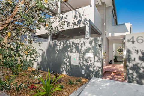 A PERFECT STAY - Catalina's - Hervey Bay Accommodation 0