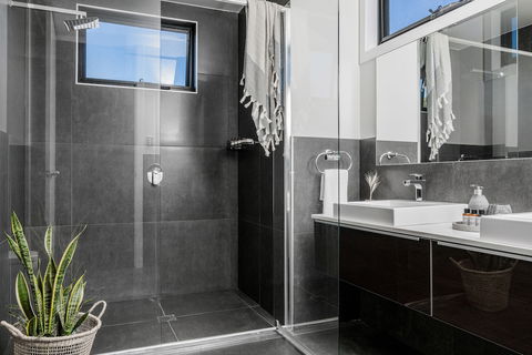 A PERFECT STAY - Catalina's - Hervey Bay Accommodation 5