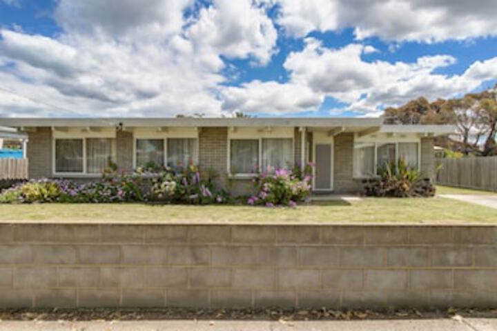 Lakes Entrance VIC Hervey Bay Accommodation