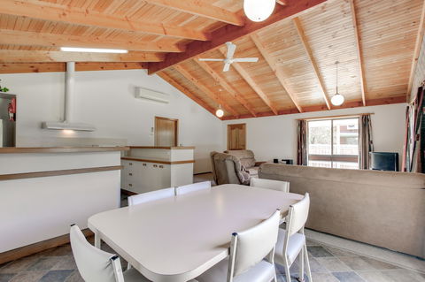 Deppelers - Hervey Bay Accommodation 2