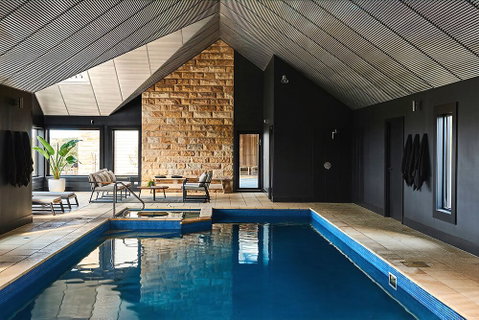 Lon Retreat - Hervey Bay Accommodation 1