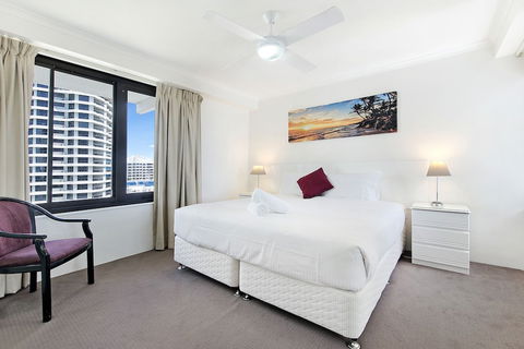 South Pacific Dream Central Broadbeach - Tourism Hervey Bay 4