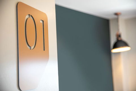 Nightcap At Chardons Corner Hotel - Hervey Bay Accommodation 2