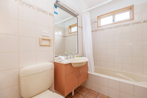 Holiday Haven Bendalong - Hervey Bay Accommodation 4