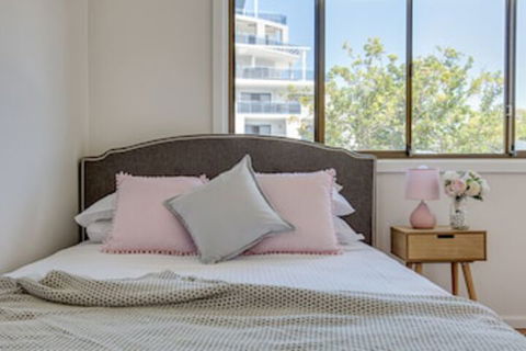 EJ Homes At The Entrance - Hervey Bay Accommodation 0