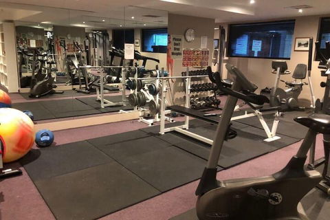 Apt Walking Distance To MCG & Epworth Hospital - Tourism Hervey Bay 3