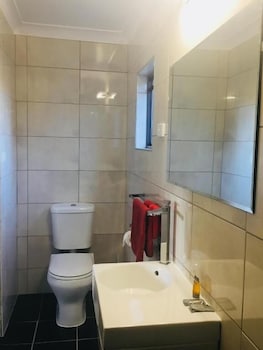 Azalea Motel - Hervey Bay Accommodation 6