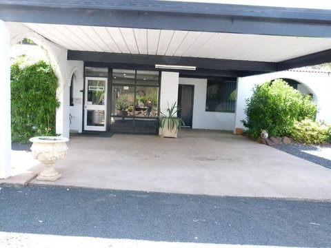 Azalea Motel - Hervey Bay Accommodation 2