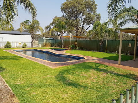 CluBarham Golf Resort - Hervey Bay Accommodation 1