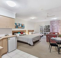 Zenith Studio Unit 3 10 Messines Street - Hervey Bay Accommodation