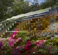 Creek Cottage - Hervey Bay Accommodation