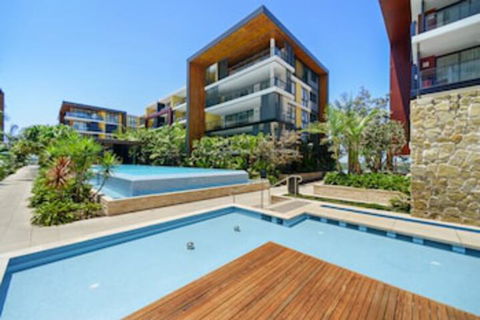 Deluxe Retreat In The Centre Of Convenience - Hervey Bay Accommodation 0