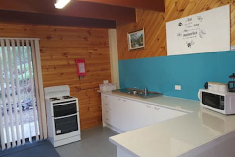 Roland B&B - Hervey Bay Accommodation 0