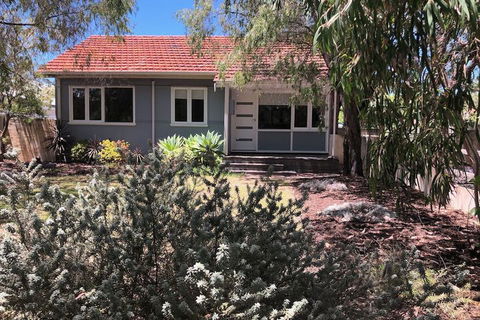 Barefoot Beach Cottage - Hervey Bay Accommodation 3