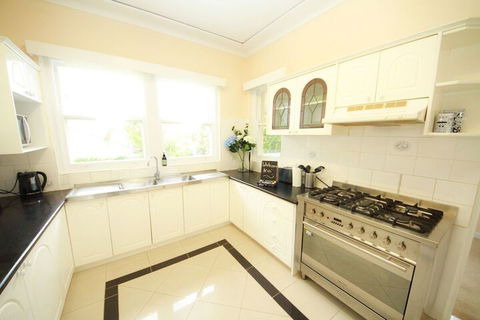 Baulkham Hills Beauty - Hervey Bay Accommodation 6