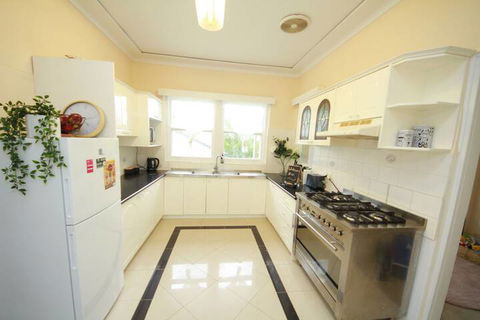 Baulkham Hills Beauty - Hervey Bay Accommodation 5