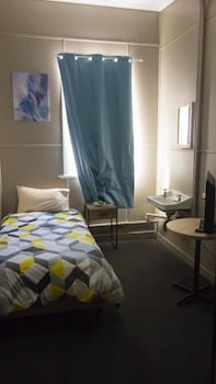 Kerwick Hotel - Hervey Bay Accommodation 6