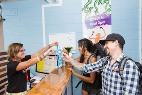 Mad Monkey Backpackers Waterfront - Tourism Hervey Bay 0