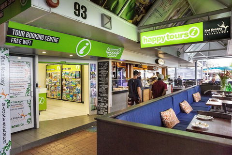 Mad Monkey Backpackers Waterfront - Tourism Hervey Bay 1