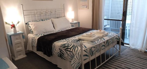 The Boathouse A 3 Bedroom House - Hervey Bay Accommodation 3