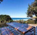 Barefoot on Blueys - Tourism Hervey Bay