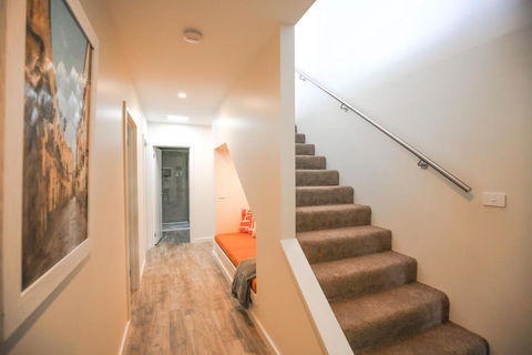 Aberdeen - Hervey Bay Accommodation 3